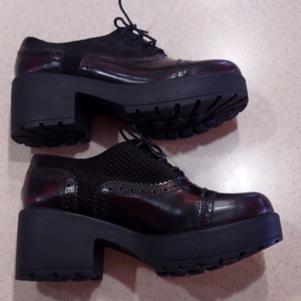 Women's Platform Prego! Oxford Wedges NWOB. Size EU 40 Chestnut Brown